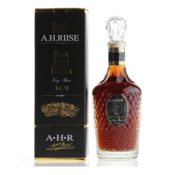 A.H. Riise Non Plus Ultra Rum 0,7L