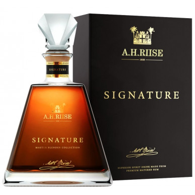 A. H. Riise Signature Master Blender Collection Rum 0,7L