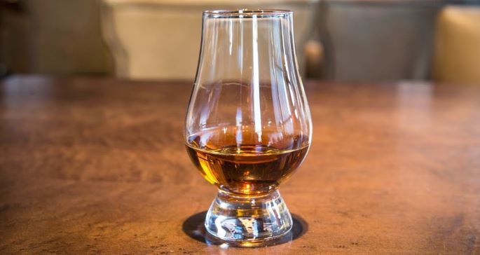 Jak pít whisky